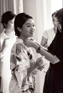 LINE_ALBUM_รูปกำลังแต่งหน้าเจ้าสาว_260501_12